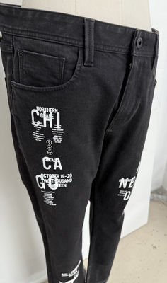 Comodo e traspirante fondo in denim di tessuto per tutto il giorno