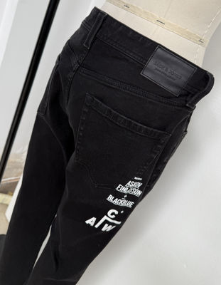 Comodo e traspirante fondo in denim di tessuto per tutto il giorno