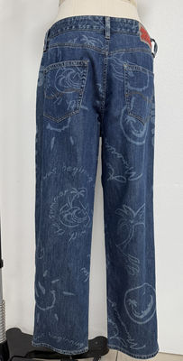 Jeans a gambe rette per uomini Con un design di tasca pratica e elegante