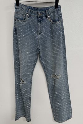 Ornamenti in strass di tendenza Jeans a taglio retto per attirare l'attenzione Sguardo alla moda