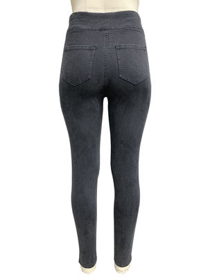 I jeans elevati per le donne aggiungono comfort e sostegno