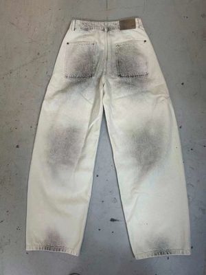 Bottom in denim con cintura alta per una silhouette lusinghiera