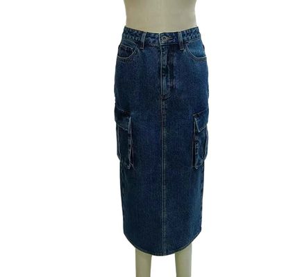 Giubbotta in denim scuro di design a vita alta per una silhouette lusinghiera