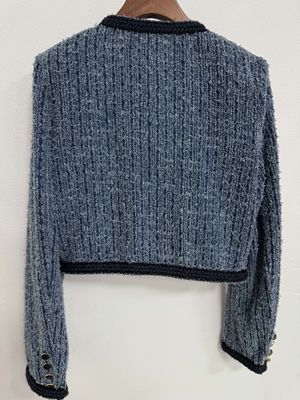 Classic Loose H Cut Denim Blazer per una silhouette lusinghiera