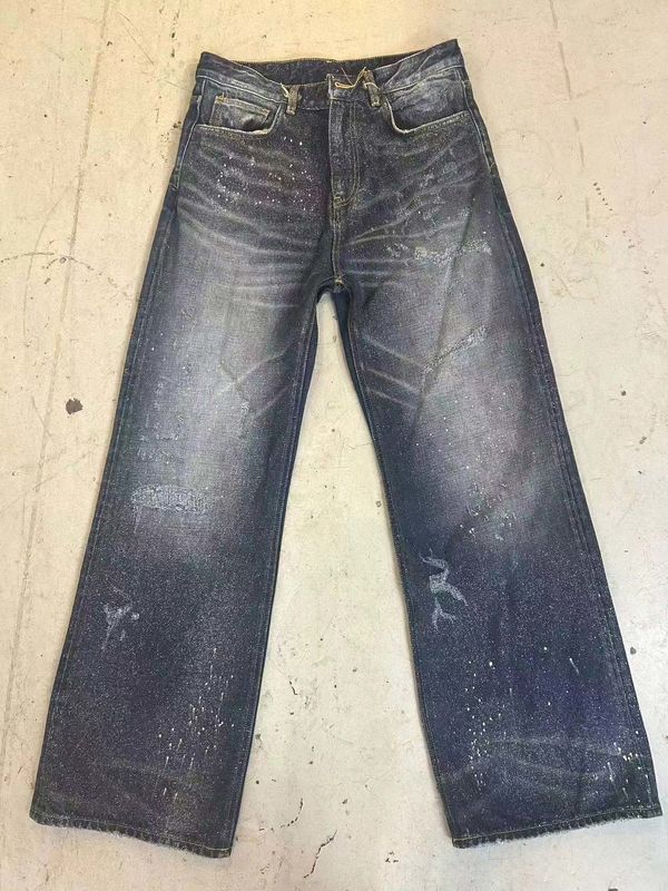 Vintage Inspired Paint Splatter Design Denim Bottom per un look audace ed edgy