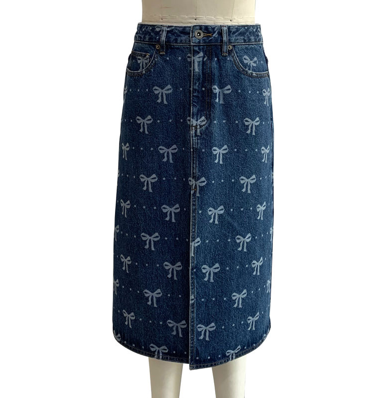 All Over Bow Print Long Denim Skirt per un design giocoso e femminile